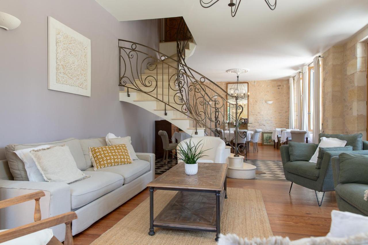 Maison De Jean Bed & Breakfast 3*